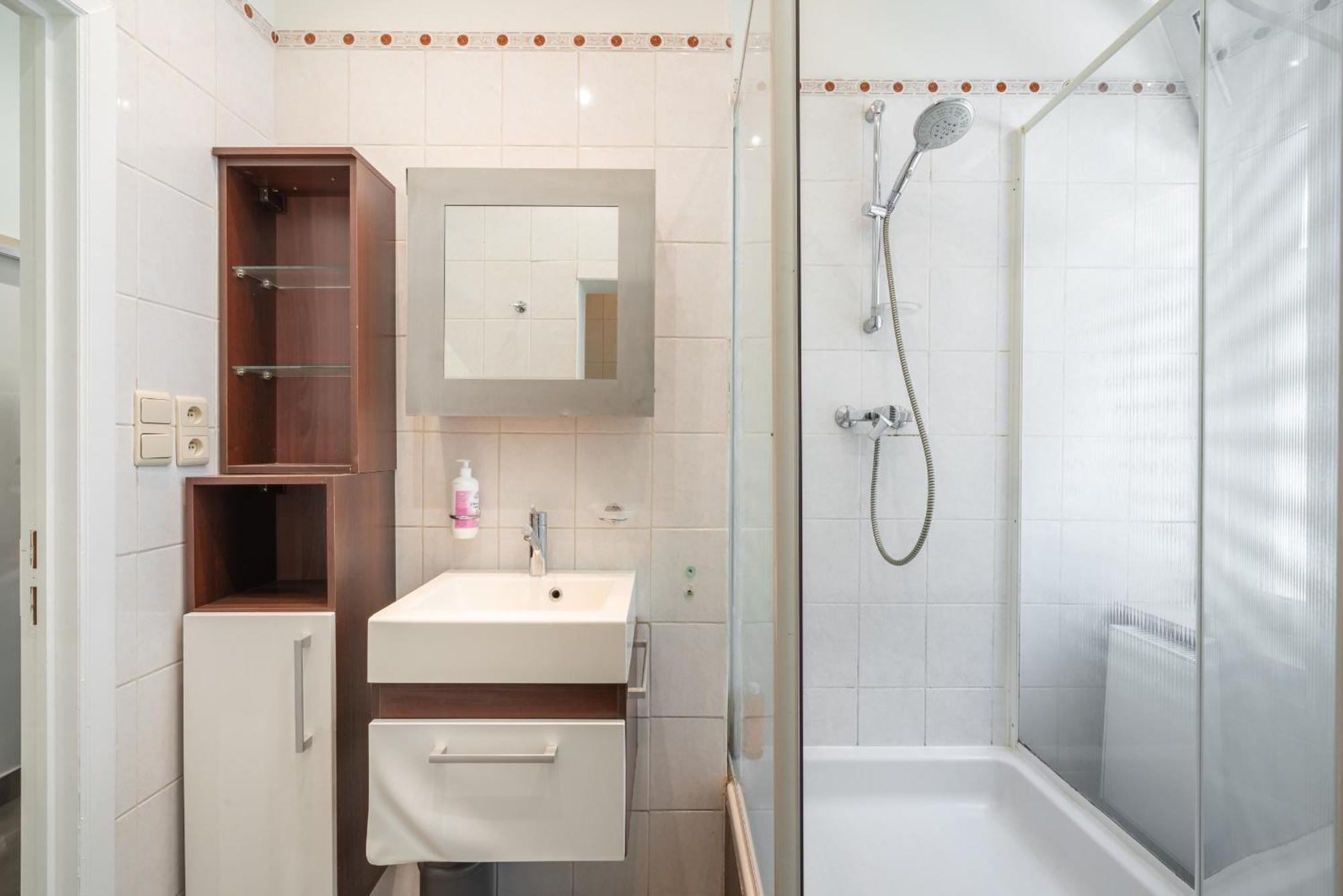 Authentic Apartments In The Center Of Antwerpen Bagian luar foto